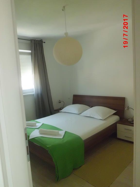 Apartments Viskovic Makarska Exterior photo